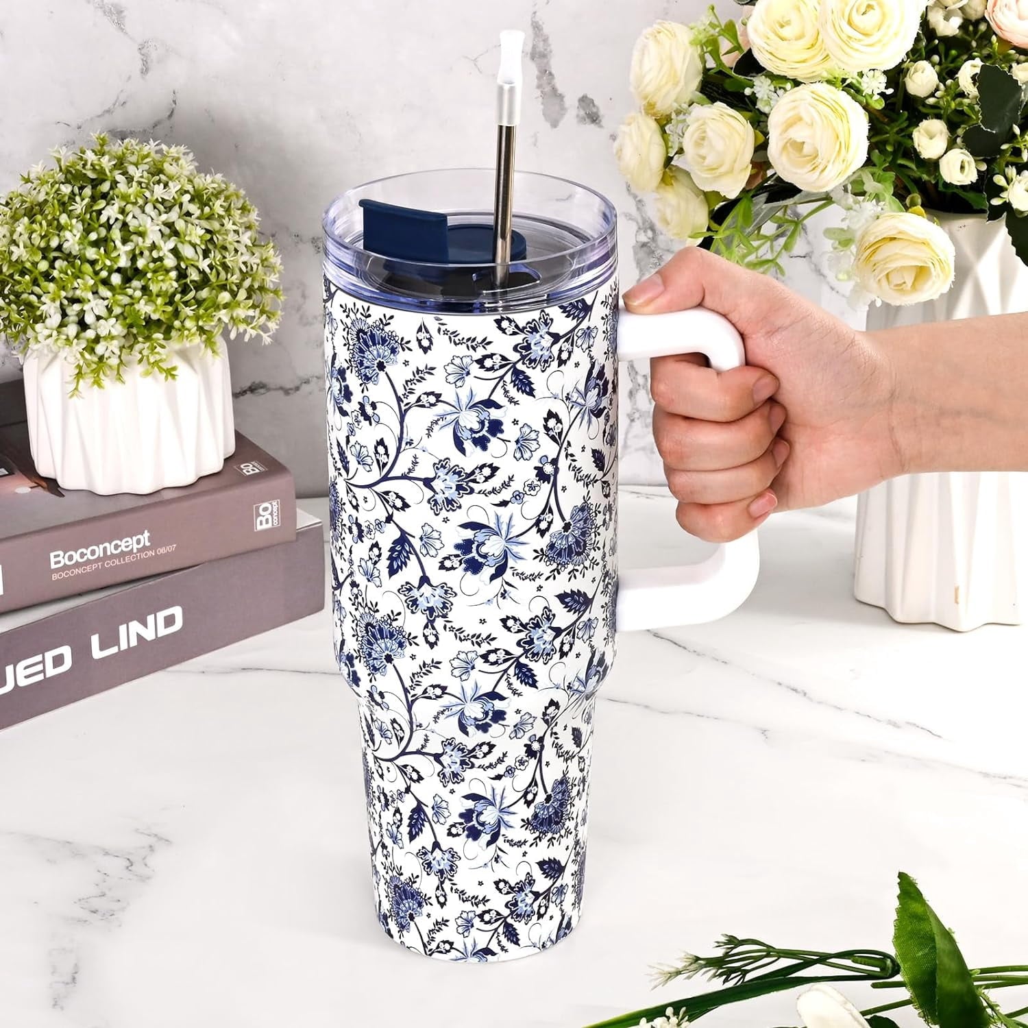 40oz Tumbler with Handle, Stainless Steel Insulated Travel Tumbler with Lid and Straw, Double Wall Vacuum Insulated Tumbler Mug, Thermal Cup for Home Outdoor, Blue and White Porcelain